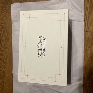 Alexander McQueen oversized sneaker